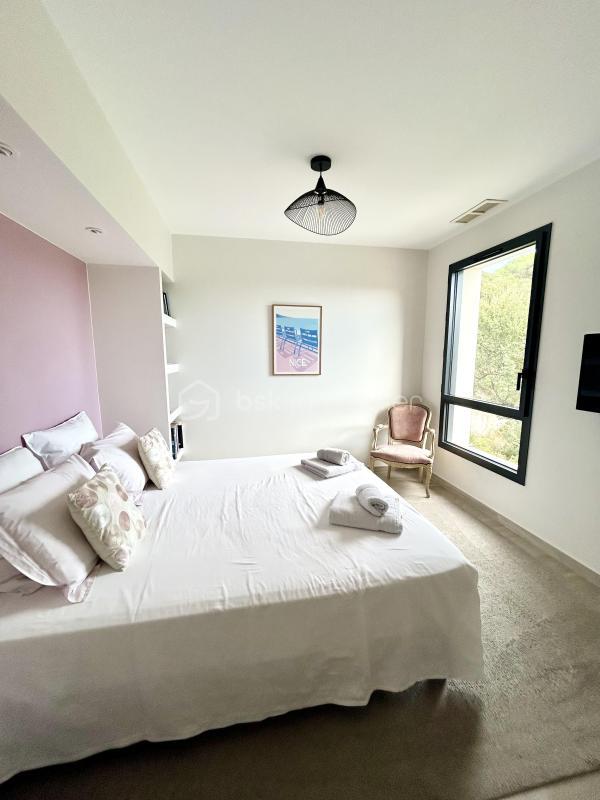 Villa - 200 m² - 6 pièces