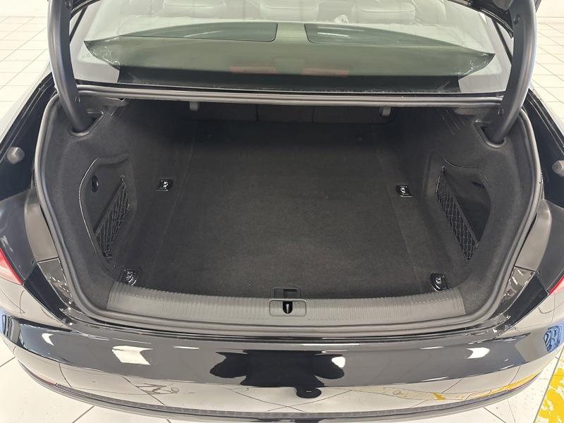 Audi A4 Berline s-line 2.0 Tdi 150 s-tronic7 Virtual Gps Alcantara