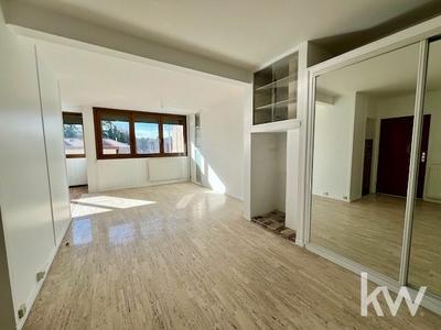 Appartement - 71 m² - 4 pièces