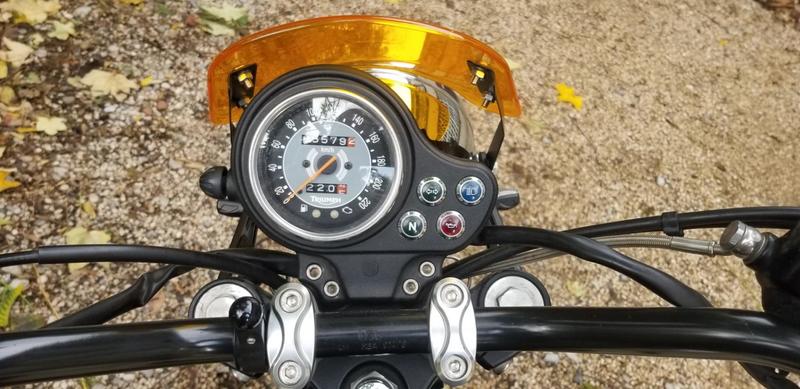 Triumph Bonneville 900 triumph t 100 0900 Boneville Noir