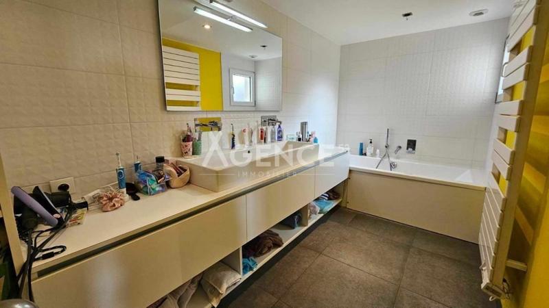 Ferme - 225 m² - 6 pièces