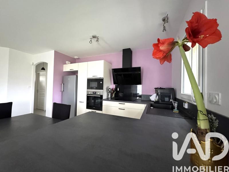 Maison - 90 m² - 5 pièces