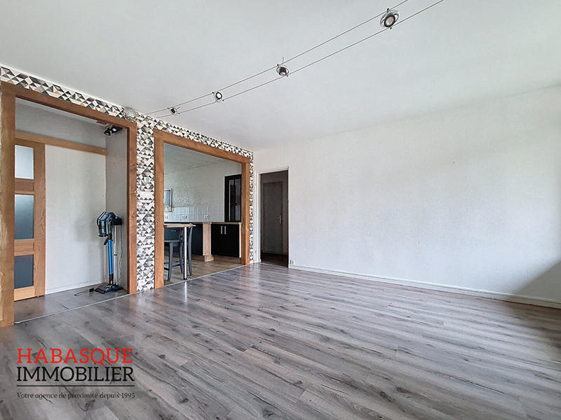 Appartement - 89 m² - 5 pièces