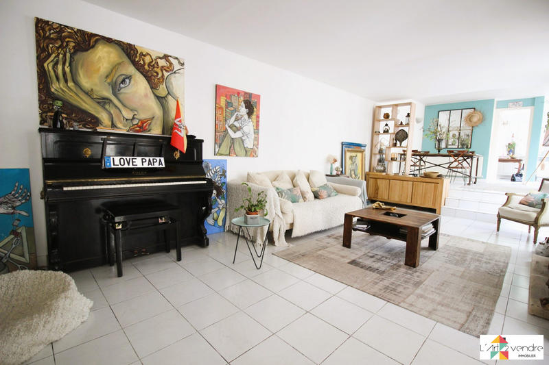 Maison - 143 m² - 7 pièces