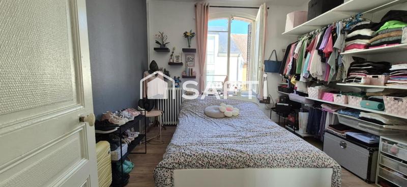 Maison - 196 m² - 9 pièces