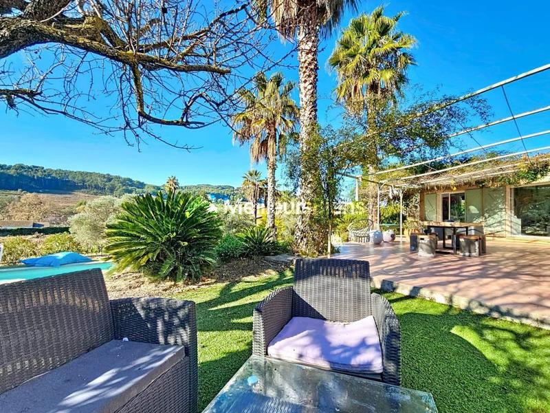 Villa - 136 m² - 5 pièces