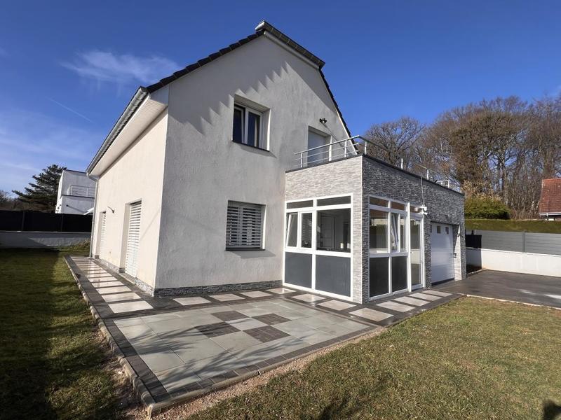 Maison - 130 m² - 6 pièces