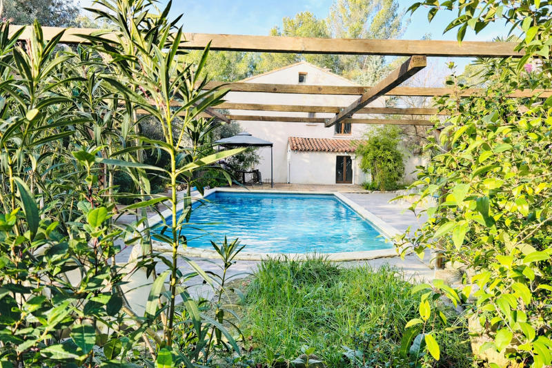 Maison - 220 m² - 7 pièces