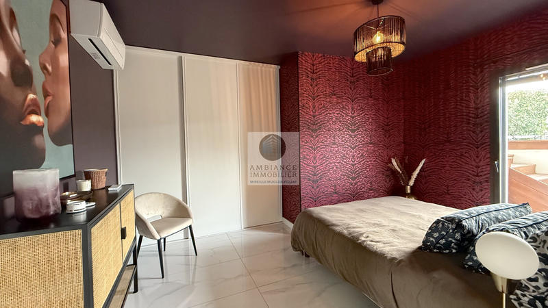 Appartement - 150 m² - 5 pièces