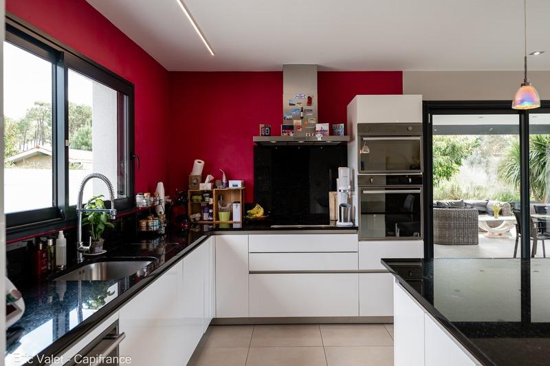 Villa - 230 m² - 6 pièces