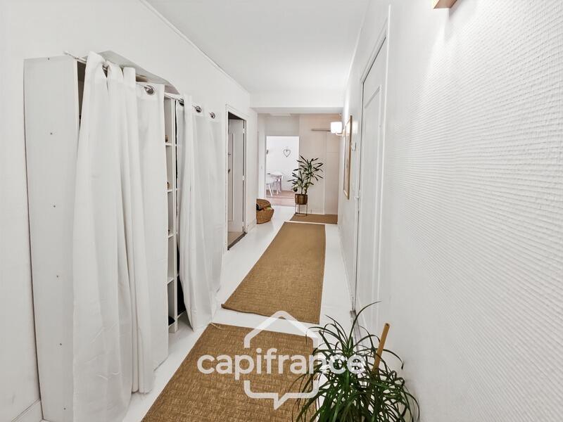 Maison de village - 300 m² - 9 pièces