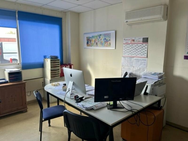 Local d'activité / Entrepôt - 610 m²