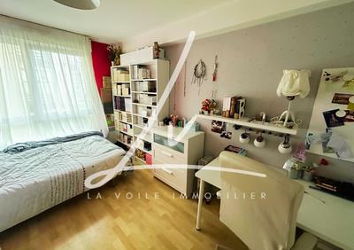 Appartement - 81 m² - 4 pièces