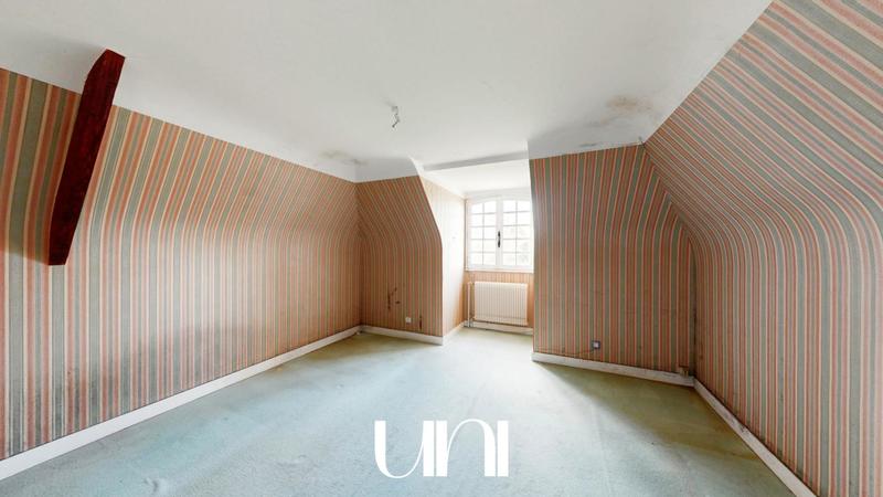 Maison - 208 m² - 8 pièces