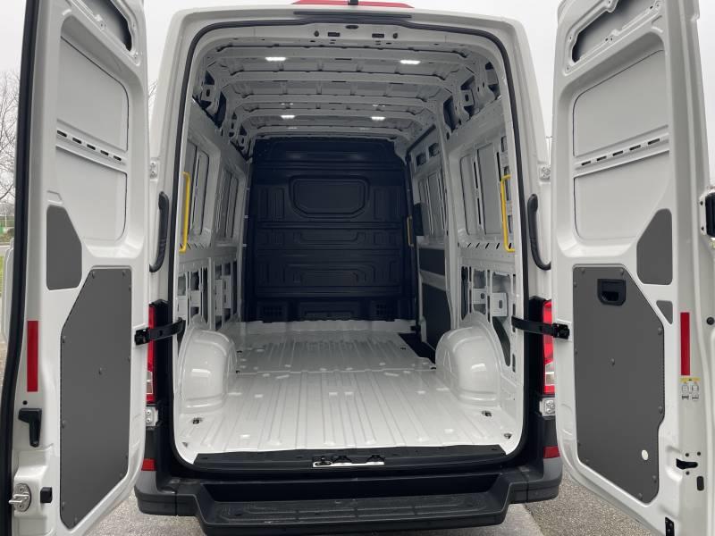 Volkswagen Crafter Fourgon Van 35 L3h3 2.0 Tdi 140 Ch Bva Business Line