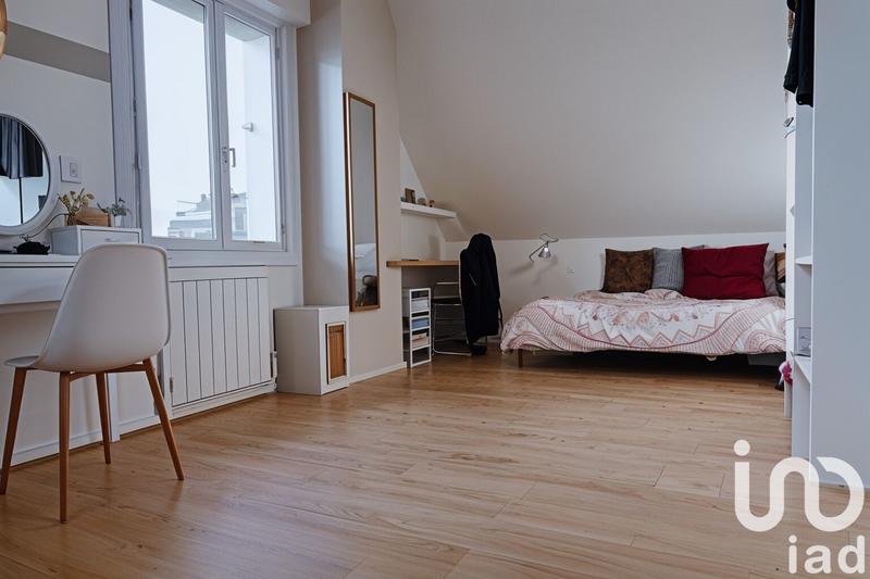 Maison - 166 m² - 5 pièces