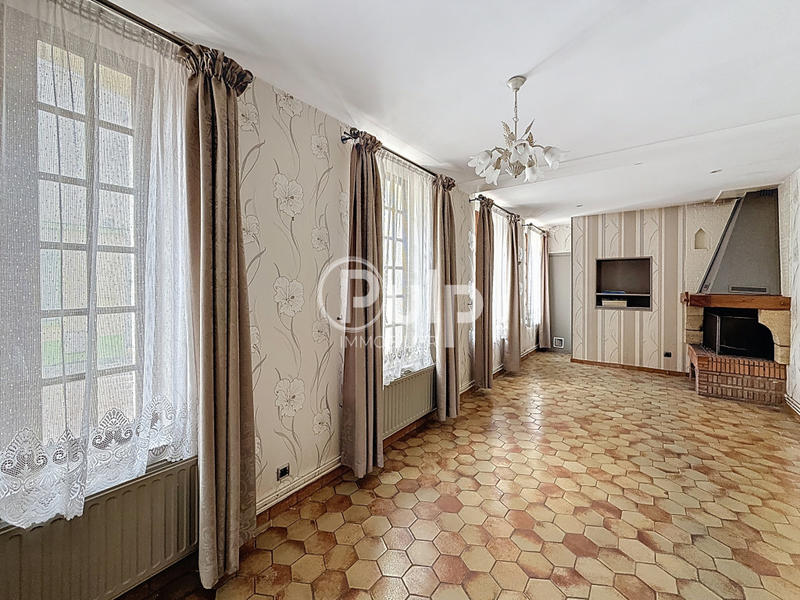 Maison - 113 m² - 8 pièces