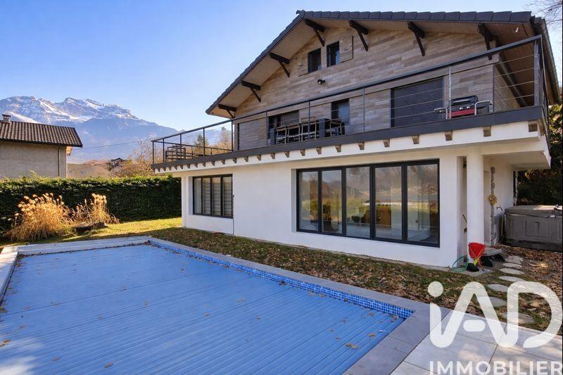 Maison - 197 m² - 10 pièces