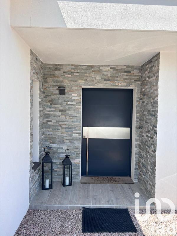 Maison - 207 m² - 8 pièces