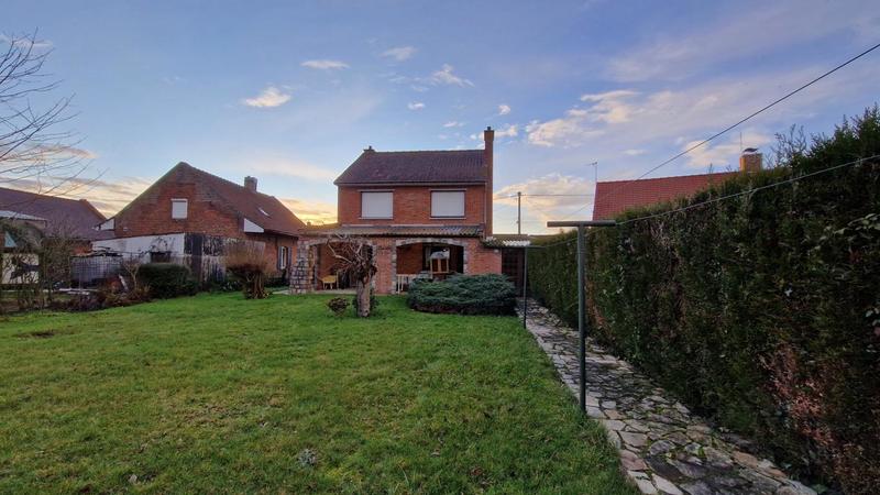 Maison - 99 m² - 7 pièces