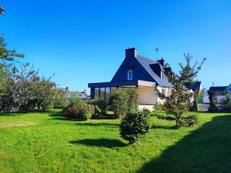 Maison - 180 m² - 6 pièces