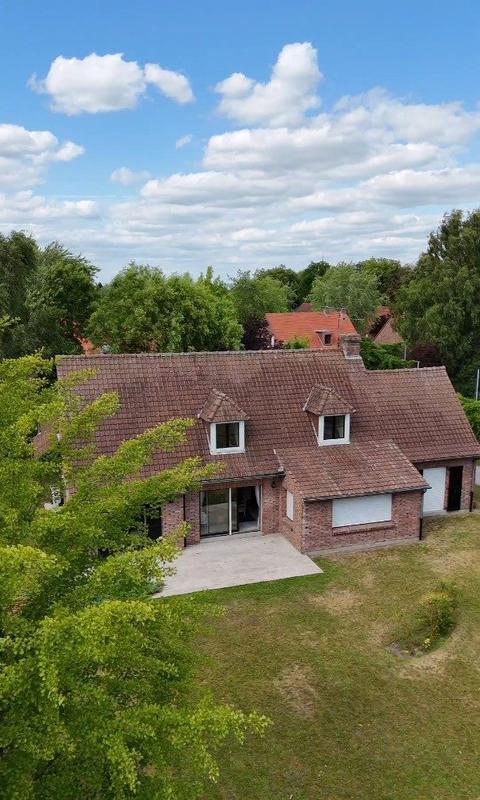 Maison - 205 m² - 8 pièces