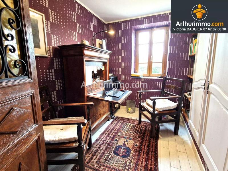 Maison - 252 m² - 10 pièces