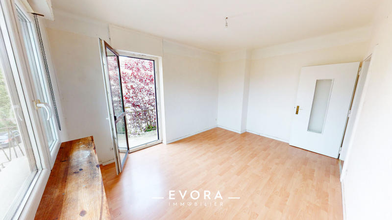 Appartement - 137 m² - 5 pièces