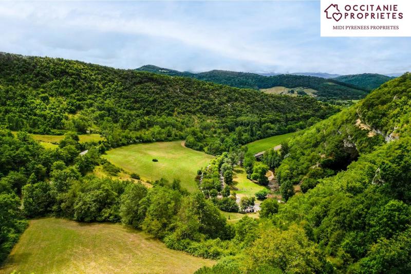 Maison de maîtres - 472 m² - 19 pièces