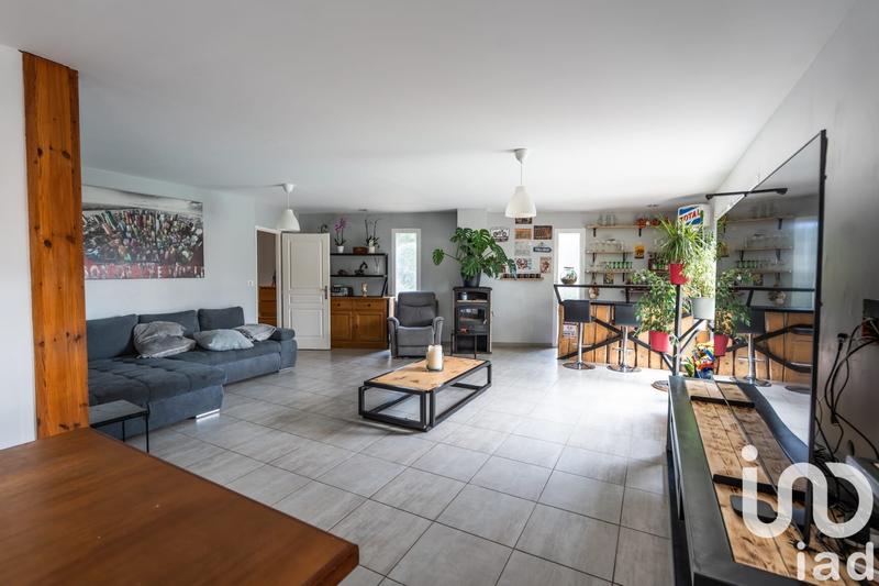 Maison - 180 m² - 6 pièces