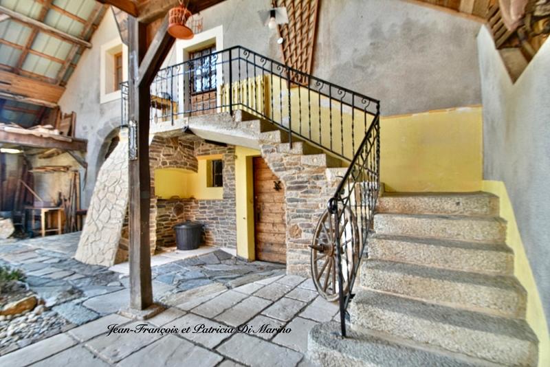 Maison - 158 m² - 6 pièces