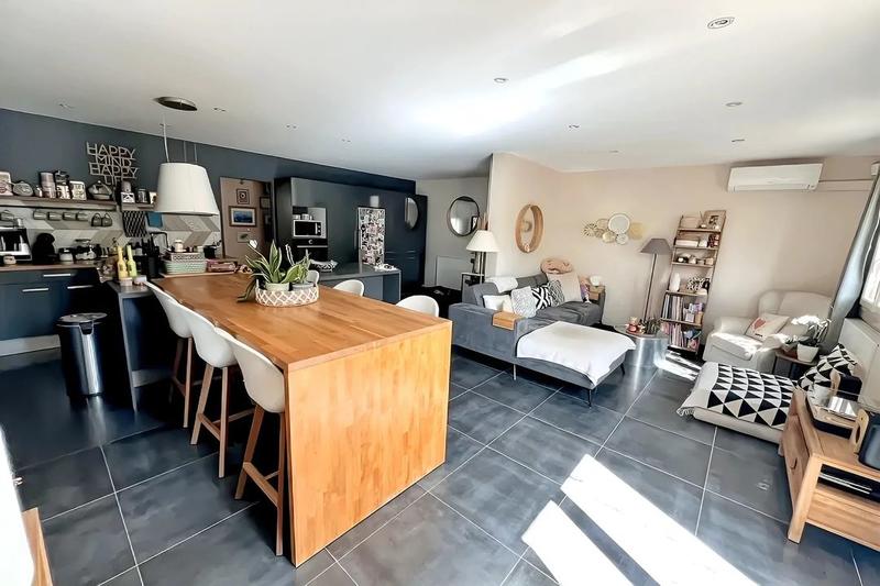 Villa - 146 m² - 6 pièces