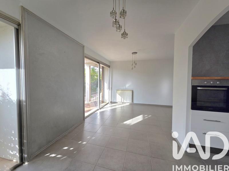 Appartement - 90 m² - 3 pièces