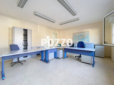 Local commercial - 52 m² - 2 pièces