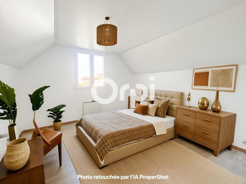 Maison - 104 m² - 4 pièces