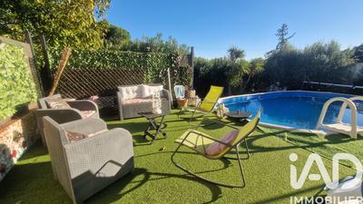 Maison - 140 m² - 5 pièces