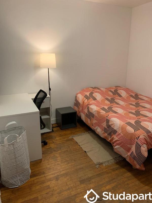 Chambre - 15 m² - 1 pièce