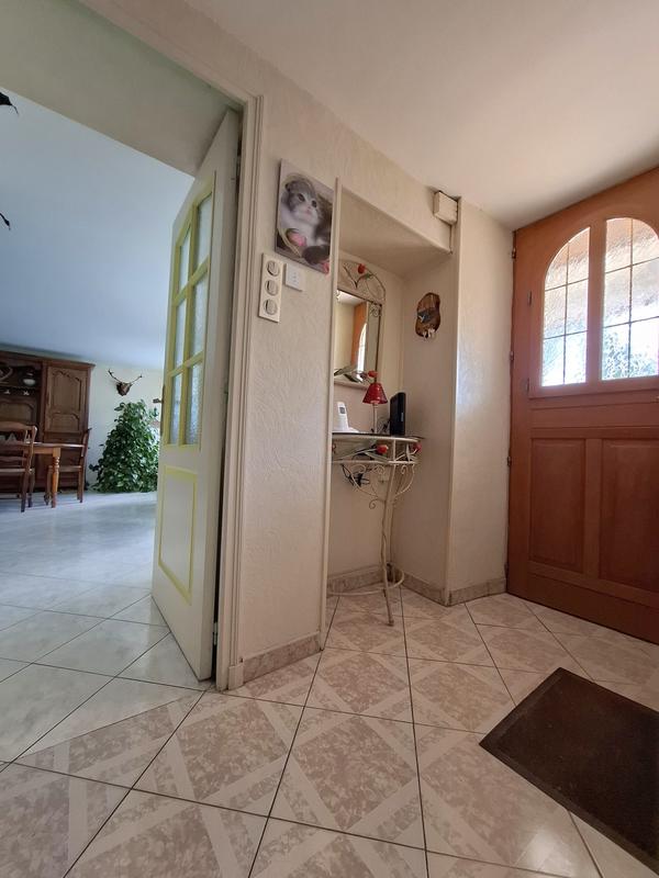 Maison - 95 m² - 6 pièces
