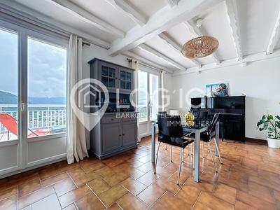 Maison - 180 m² - 7 pièces