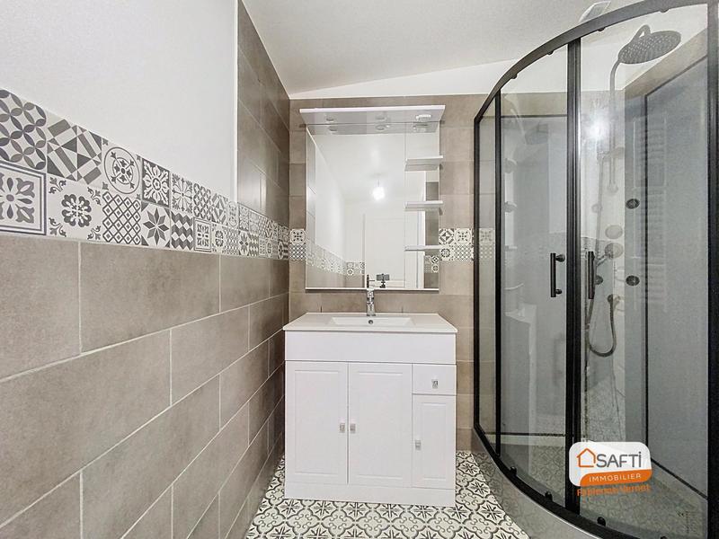 Maison - 290 m² - 10 pièces