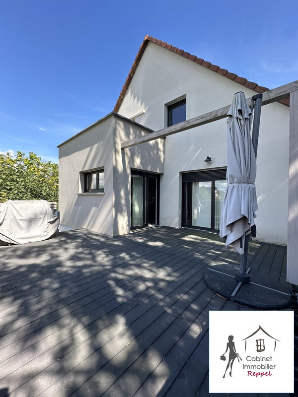 Maison - 141 m² - 5 pièces