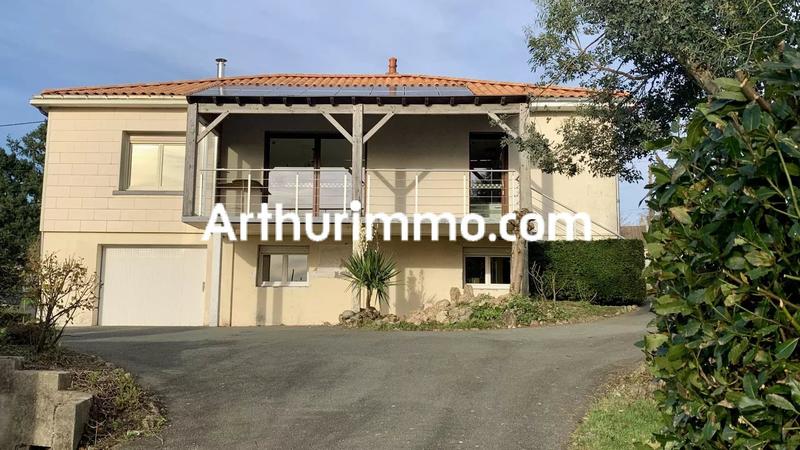 Maison - 157 m² - 8 pièces