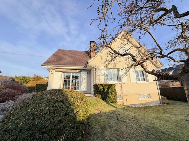 Maison - 171 m² - 7 pièces