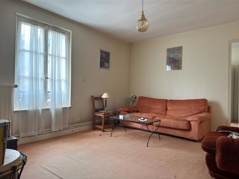 Maison - 400 m² - 12 pièces