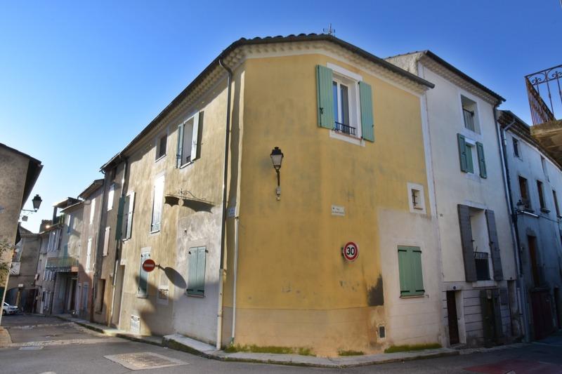 Immeuble - 121 m² - 6 pièces