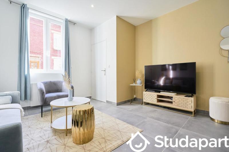 Chambre - 10 m² - 1 pièce