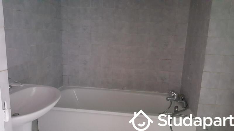 Chambre - 13 m² - 1 pièce