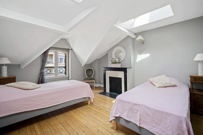 Maison - 99 m² - 6 pièces