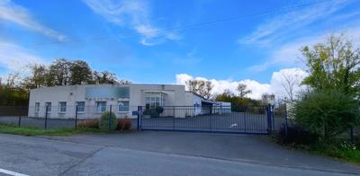 Local commercial - 3 257 m² - 12 pièces