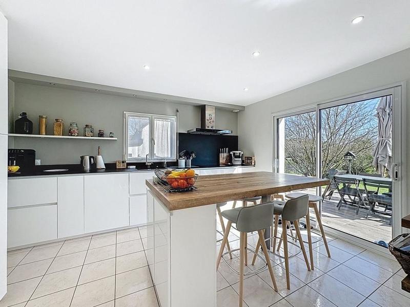 Maison - 148 m² - 7 pièces